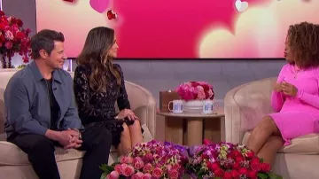 Veste Marni grise en laine légère à col, portée par Nick Lachey dans l'émission The Jennifer Hudson Show le 17 février 2026.