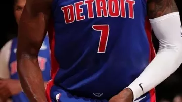 Jersey worn by Paul Reed in Karl Anthony-Towns shoves Paul Reed and it gets heated Knicks vs Pistons ????
