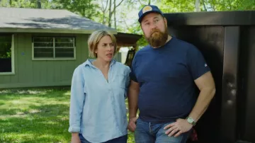 Camisa Rails Ingrid Light Vintage usada por Erin Napier en Home Town (temporada 10, episodio 7)