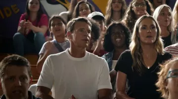 T-shirt Zara Relaxed Fit Interlock porté par Malcolm (Scott Foley) dans l'épisode « It's Not Like That » (S01E06).