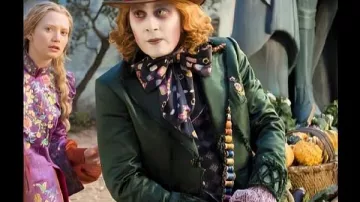 Manteau vert porté par Tarrant Hightopp / le Chapelier fou (Johnny Depp) dans Alice au pays des merveilles