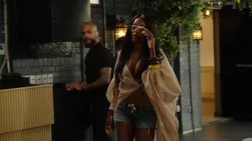 Top long en ramie de la collection Zara ZW porté par Ciara Miller dans l'épisode Summer House (S10E04)