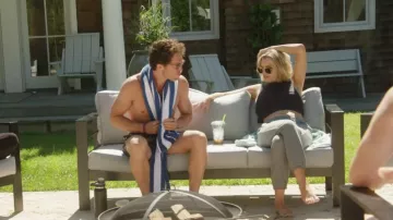 Clignotant Krewe Coleman porté par Lindsay Hubbard dans l'épisode Summer House (S10E04)