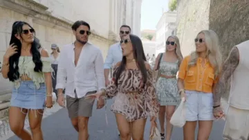 Jupe trapèze Levi's® d'occasion portée par Abbie Holborn dans l'épisode Geordie Shore (S26E07)