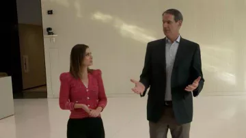 Gilet Jenni de L'Agence porté par Rebecca Jarvis, vu dans l'émission Good Morning America le 25 février 2026.