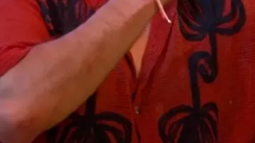 Chemise à fleurs portée par (Rodrigo Reyes) dans Southern Charm