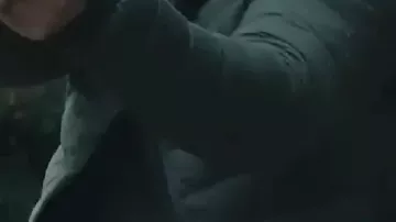 Puffer Jacket worn by (Henry Roland) in The Borderline (S01)