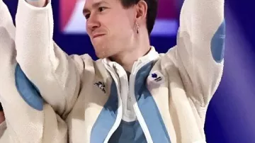 Veste des Jeux olympiques d'hiver de Pavel Kovalev 2026