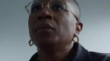 9-1-1 S09 Aisha Hinds Satin Teddy Jacket worn by Henrietta Wilson (Aisha Hinds) as seen in 9-1-1 (S09E02)