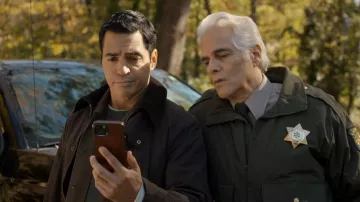 Barbour Olive Ashby Wax Jacket worn by Will Trent (Ramón Rodríguez) as seen in Will Trent (S04E08)