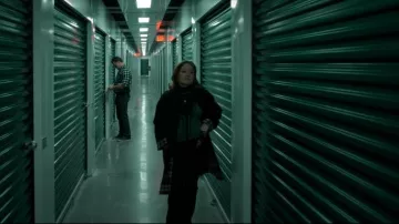 Abrigo Rachel Comey Albie llevado por Angie Polaski (Erika Christensen) como se ve en Will Trent (S04E08)