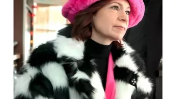 Elsbeth S03 Elsbeth Tascioni Check Faux Fur Jacket used by Elsbeth Tascioni (Carrie Preston) as seen in Elsbeth