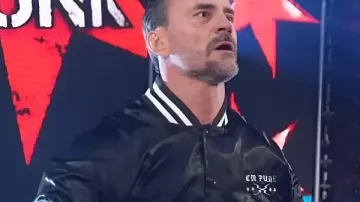 Larry Forever CM Punk Jacket de CM Punk visto en WWE Raw