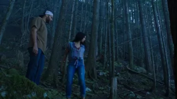 Vaqueros de Levi usados por Xander McClure (Ian Verdun) como se ve en Siren (S02E01)