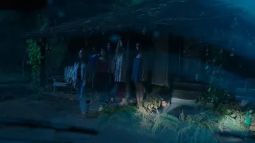 Frye Loeafers portés par Helen Hubbell (Rena Owen) tels que vus dans Siren (S02E01)