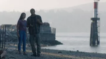 Converse x John Elliott Skidgrip Sneakers portées par Ryn (Eline Powell) telles que vues dans Siren (S02E02)