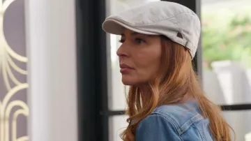 Casquette de garçon de journaux en coton XYIYI, chapeau plat Ivy Gatsby, porté par Drita D’Avanzo tel que vu dans House of Villains (S03E02)