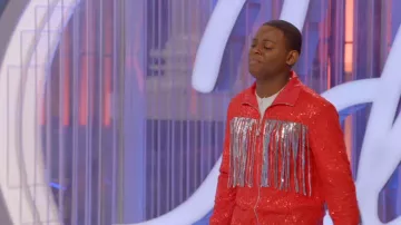 Vestes Beaudrm à bordures de frange masculine portées par Jorr, telles que vues dans American Idol (S24E04)