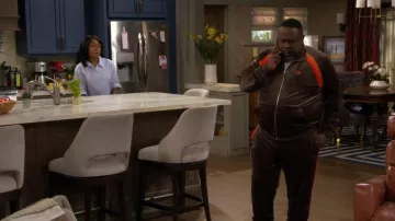 Sergio Tacchini Banda Collection Pantalon de Velour Banda Track porté par Calvin Butler (Cedric the Entertainer) tel que vu dans The Neighborhood (S08E10)