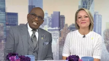 T-shirt pull Ann Taylor Pointelle porté par Dylan Dreyer tel que vu dans Today le 2 mars 2026