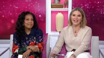 Elie Tahari, el vestido Melina Silk Blend que lleva Sheinelle Jones, visto en Today with Jenna & Sheinelle el 2 de marzo de 2026