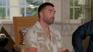 Reiss Sand/White Viceroy Brushstroke Imprimé Chemise cubaine portée par Gaz Beadle, telle que vue dans Geordie Shore (S26E08)