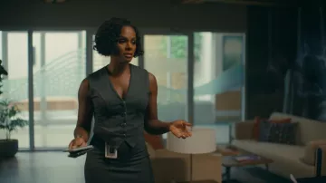 Vestido bodycon sin mangas de chaleco 2 en 1 de Zara llevado por Laila Bynum (Tika Sumpter) como se ve en Watson (S02E09)