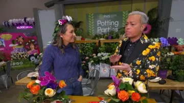 Jersey de cuello seco Talbots Cashmere Allover Cable usado por Ginger Zee visto en Good Morning America el 4 de marzo de 2026