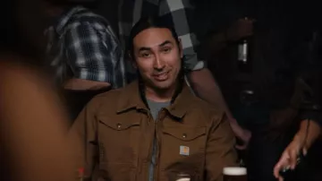 Carhartt Rugged Flex® Duck Berwick Jacket worn by Miles Kittle (Tatanka Means) as seen in Marshals (S01E02)