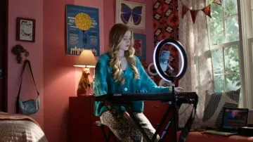 American Eagle Stretch Leopard Low Rise Baggy Wide Leg Pant worn by Flora (Leven Miranda) as seen in It's Not Like That (S01E07)