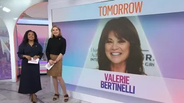 Minifalda High Sport Ava Moire llevada por Jenna Bush Hager vista en Today el 11 de marzo de 2026