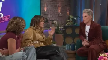 Dorothee schumacher Twisted Structure Corduroy Blazer worn by Pink in The Kelly Clarkson Show on March 2, 2026