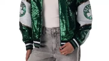 La veste bomber à sequins portée par Jaylen Brown dans les maillots Our City Edition est un nouveau chapitre de notre livre d’histoires de légendes