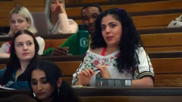 Línea de práctica diaria de Anthropologie Camiseta de manga larga usada por (Caroline Vartanian) vista en Vladimir (S01E05)