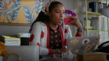 Alice +Olivia Bradley Short Cardigan worn by Gaby (Jessica Williams) as seen in Shrinking(S03E07)
