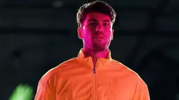 Carlos Alcaraz BNP Paribas Open 2026 Yellow Jacket de Carlos Alcaraz en Alcaraz vs Ruud | Resúmenes del partido | Ronda 4 BNP Paribas Open