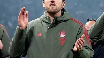 Chaqueta con capucha de la Liga de Campeones de la UEFA 2025/26 Harry Kane