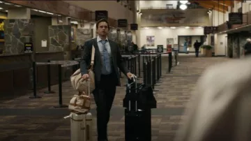 Paravel Weekender Bag worn by Russell McIntosh (Patrick J. Adams) as seen in The Madison (S01E01)