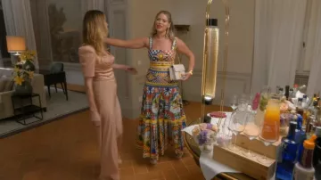 Sac Micro Rabat intemporel Tod’s T porté par Amanda Frances tel que vu dans Les vraies femmes au foyer de Beverly Hills (S15E13)