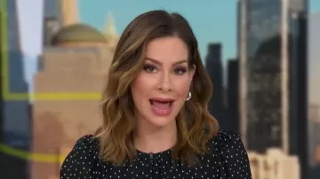 Vestido de Lysander de la Reforma llevado por Rebecca Jarvis visto en Good Morning America el 16 de marzo de 2026