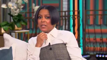 Mini-robe en laine Gucci Prince of Wales portée par Tamron Hall vue lors du Tamron Hall Show le 16 mars 2026