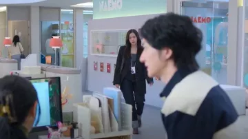 Bottines en cuir 80mm Maison Margiela Tabi portées par Seo Mi-rae (Jisoo) telles que vues dans Boyfriend on Demand (S01E01)