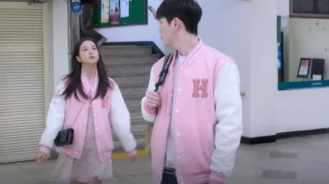 Christian Louboutin Loubi54 Cross Body Bag worn by Seo Mi-rae (Jisoo) as seen in Boyfriend on Demand (S01E03)