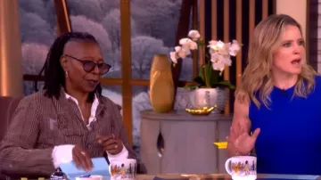 Chaqueta Kelley teñida con hilo de perla Magnolia usada por Whoopi Goldberg, vista en The View el 12 de marzo de 2026