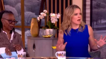 Top Ulla Johnson Koa con flecos de punto llevado por Sara Haines como se ve en The View el 13 de marzo de 2026