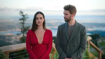 Vestido Maxi Deep V con jersey Helsa usado por Natalie Joy visto en Age of Attraction (S01E03)