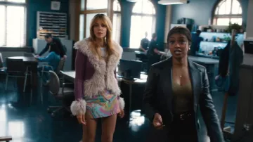 I.AM. Veste GIA Cressida portée par Morgan Gillory (Kaitlin Olson) telle que vue dans High Potential (S02E14)