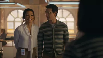 Polo de seda y algodón de Todd Snyder usado por el Dr. Stephens Croft / Dr. Adam Croft (Peter Mark Kendall) tal como se ve en Watson (S02E12)