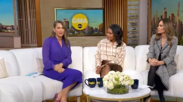 Falda jersey New York & Company Adelle llevada por Ginger Zee tal como se ve en Good Morning America el 18 de marzo de 2026