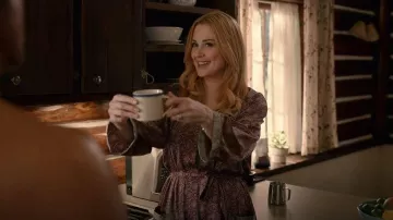 Peuple Libre Intimement Oasis House Robe portée par Melinda Monroe (Alexandra Breckenridge) telle que vue dans Virgin River (S07E01)
